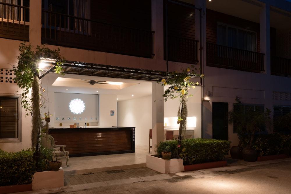 Hotel Mandalai Ban Chalok Lam